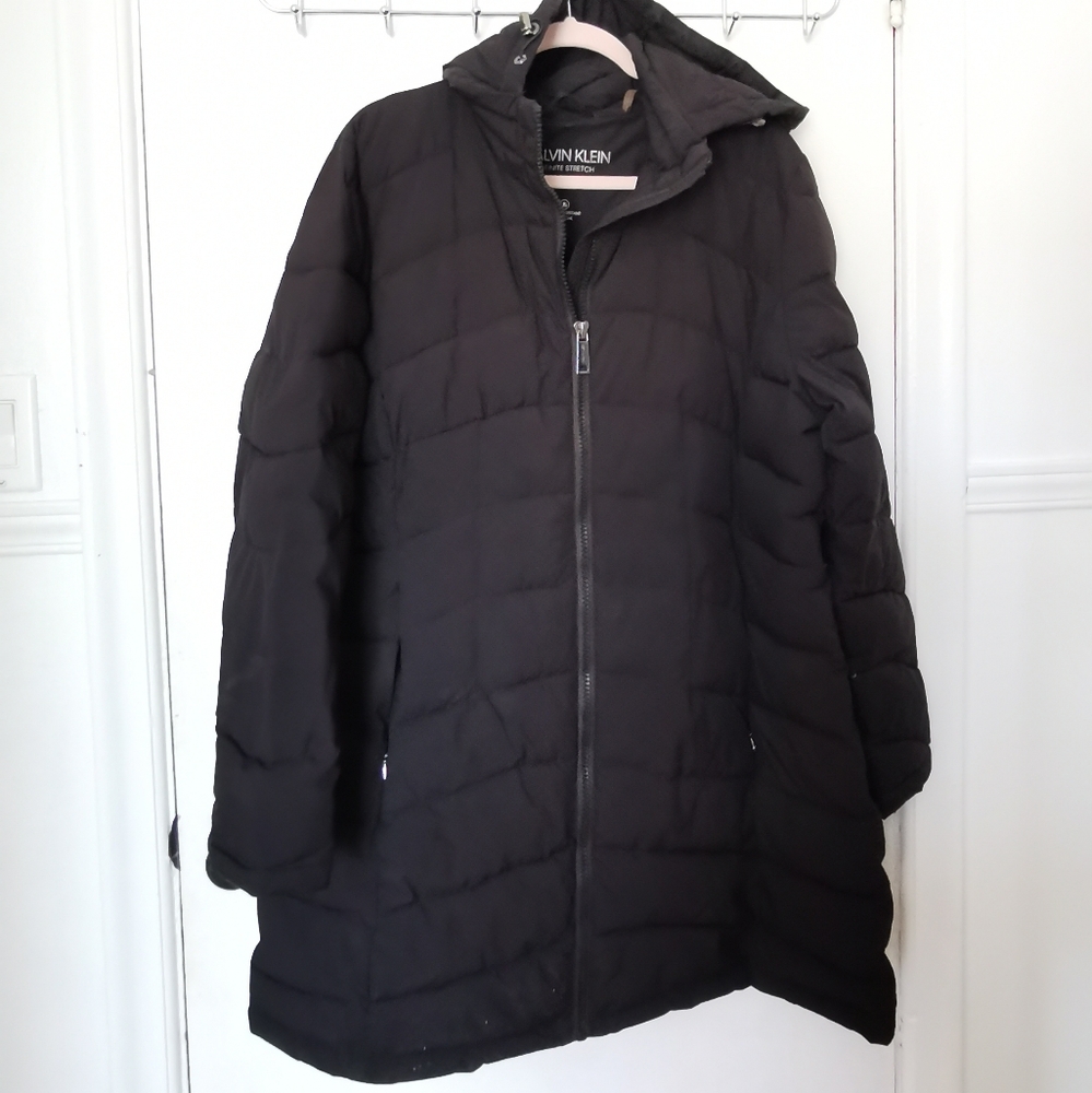 Calvin Klein winter coat. Like new.
